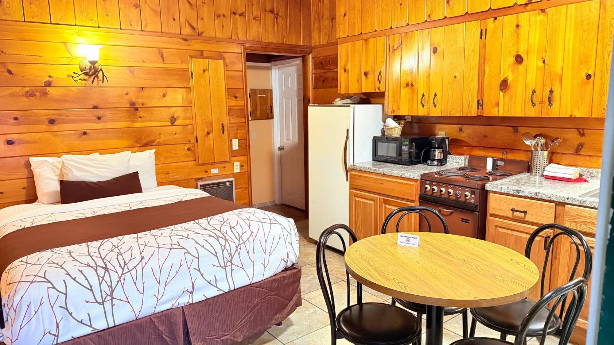 Apple Inn Motel Chelan Exteriör bild